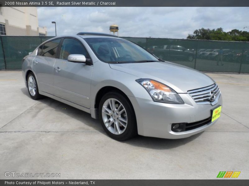 Radiant Silver Metallic / Charcoal 2008 Nissan Altima 3.5 SE