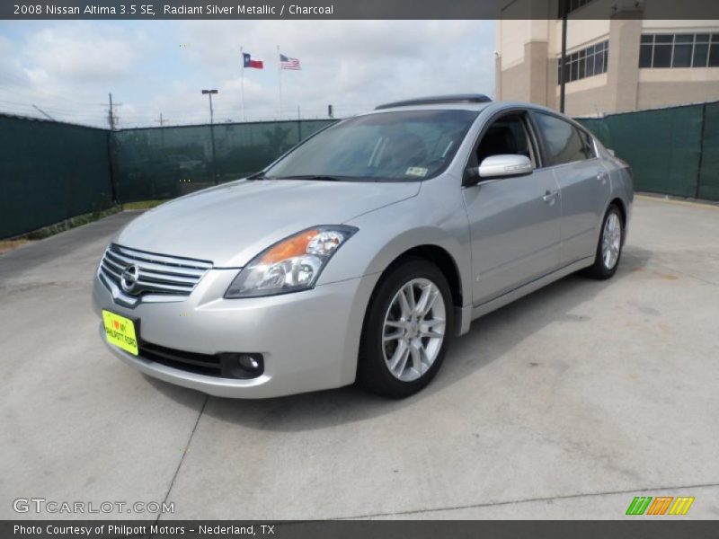 Radiant Silver Metallic / Charcoal 2008 Nissan Altima 3.5 SE