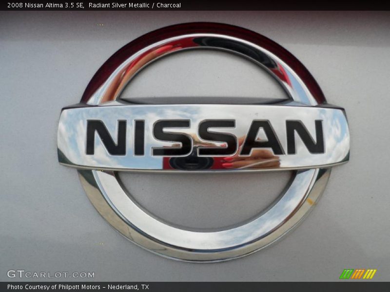 Radiant Silver Metallic / Charcoal 2008 Nissan Altima 3.5 SE