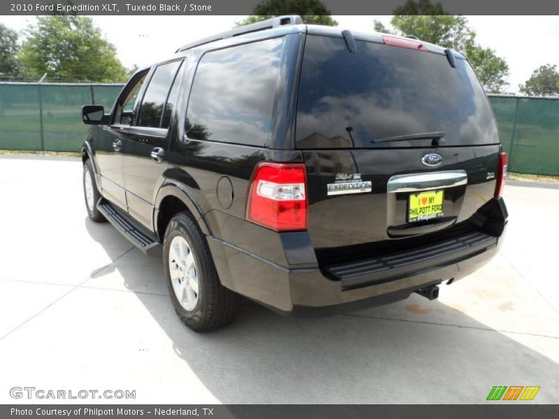 Tuxedo Black / Stone 2010 Ford Expedition XLT