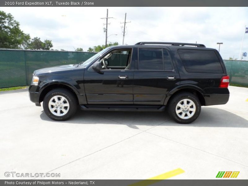 Tuxedo Black / Stone 2010 Ford Expedition XLT
