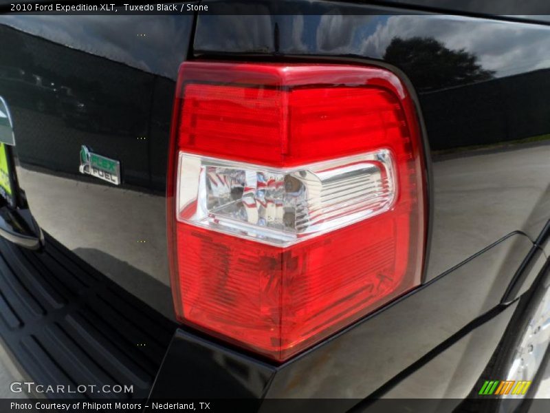 Tuxedo Black / Stone 2010 Ford Expedition XLT