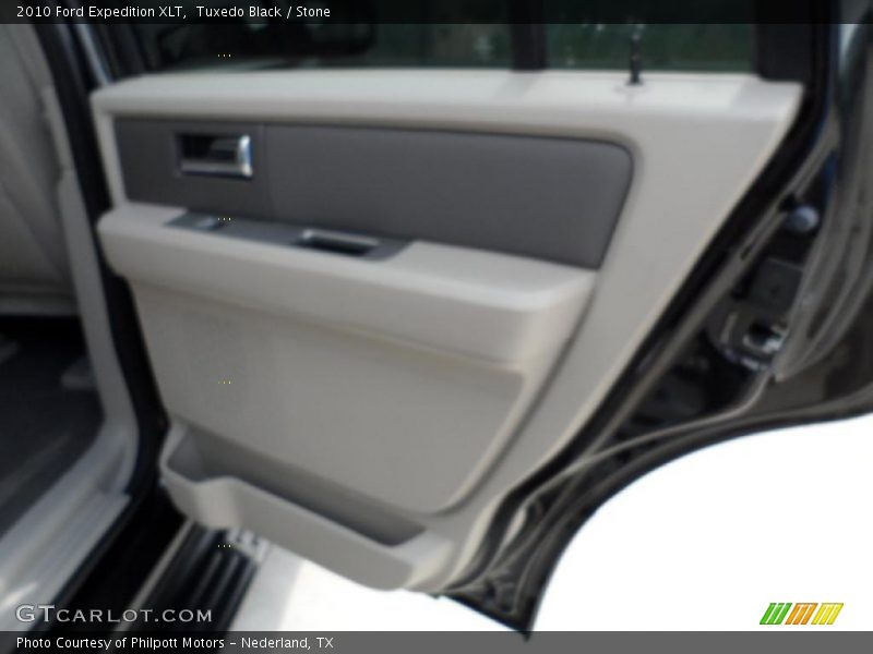 Tuxedo Black / Stone 2010 Ford Expedition XLT