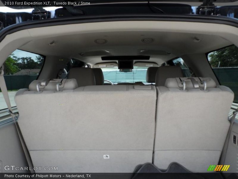Tuxedo Black / Stone 2010 Ford Expedition XLT