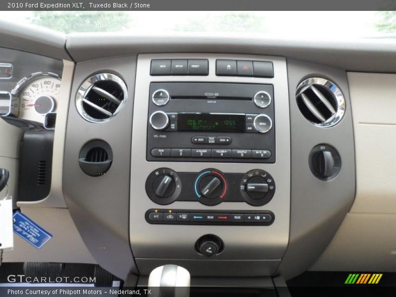 Tuxedo Black / Stone 2010 Ford Expedition XLT