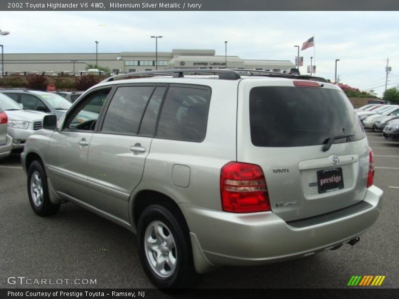 Millennium Silver Metallic / Ivory 2002 Toyota Highlander V6 4WD