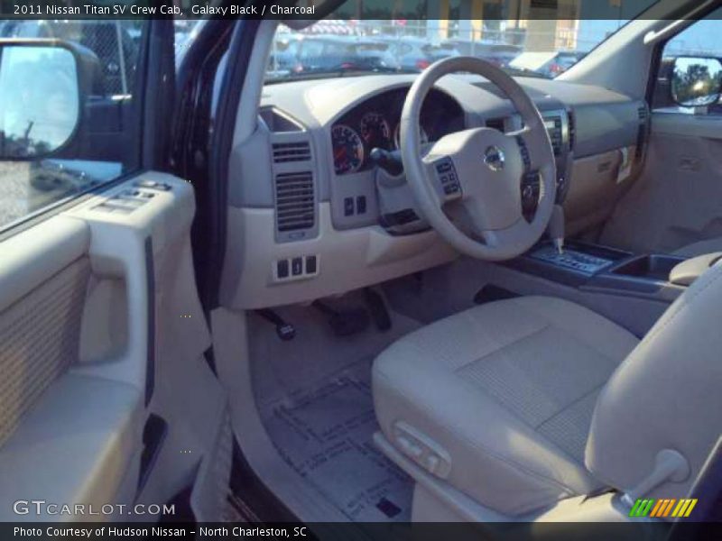 Galaxy Black / Charcoal 2011 Nissan Titan SV Crew Cab