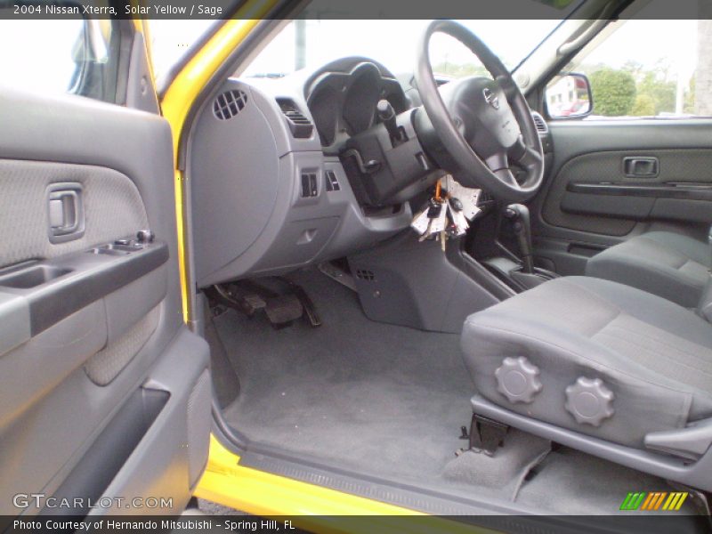 Solar Yellow / Sage 2004 Nissan Xterra