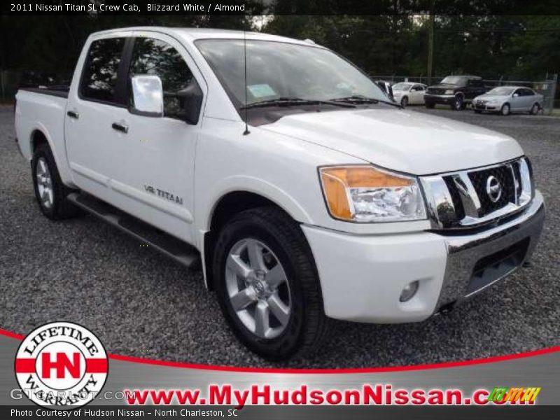 Blizzard White / Almond 2011 Nissan Titan SL Crew Cab