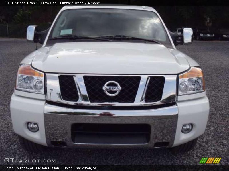 Blizzard White / Almond 2011 Nissan Titan SL Crew Cab