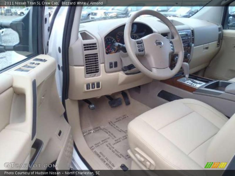 Blizzard White / Almond 2011 Nissan Titan SL Crew Cab