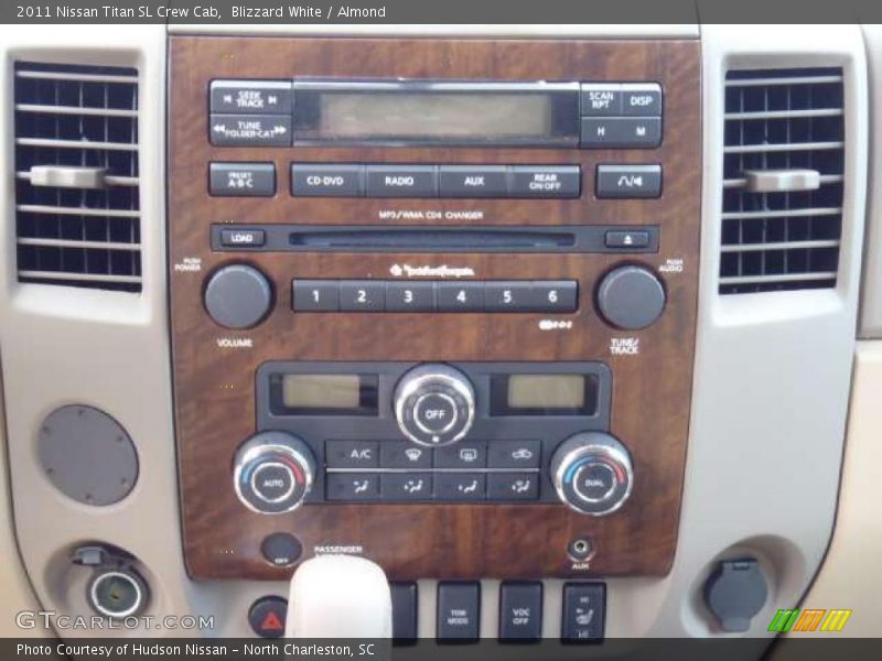 Blizzard White / Almond 2011 Nissan Titan SL Crew Cab