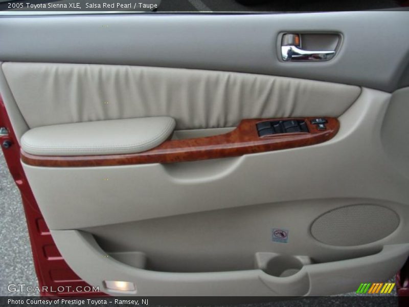 Salsa Red Pearl / Taupe 2005 Toyota Sienna XLE