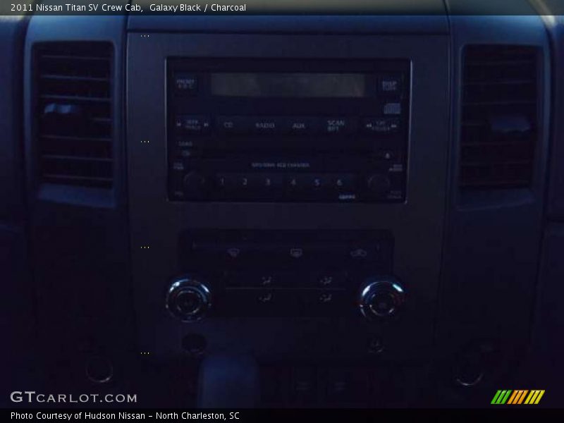 Galaxy Black / Charcoal 2011 Nissan Titan SV Crew Cab