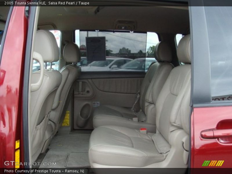 Salsa Red Pearl / Taupe 2005 Toyota Sienna XLE