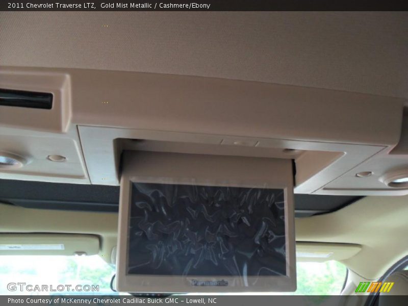 Gold Mist Metallic / Cashmere/Ebony 2011 Chevrolet Traverse LTZ