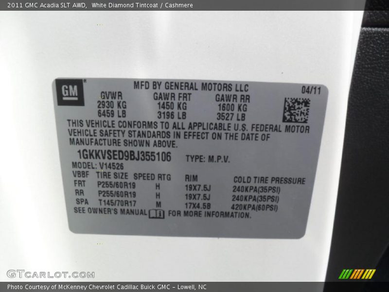 White Diamond Tintcoat / Cashmere 2011 GMC Acadia SLT AWD