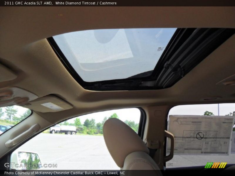 White Diamond Tintcoat / Cashmere 2011 GMC Acadia SLT AWD