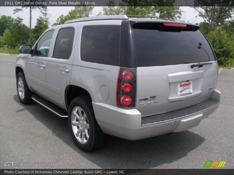 Pure Silver Metallic / Ebony 2011 GMC Yukon Denali