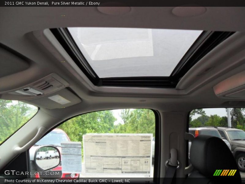 Pure Silver Metallic / Ebony 2011 GMC Yukon Denali