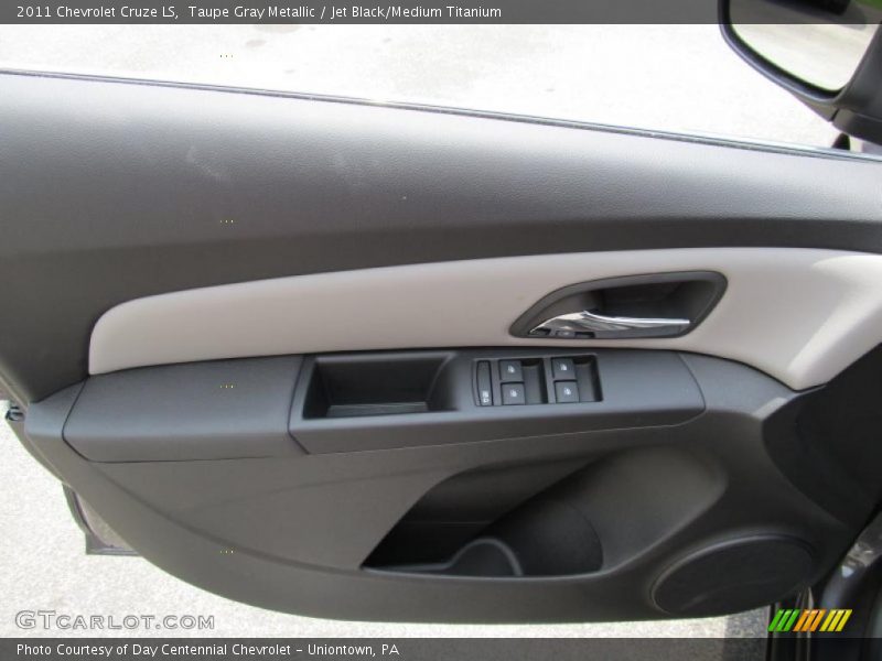 Taupe Gray Metallic / Jet Black/Medium Titanium 2011 Chevrolet Cruze LS