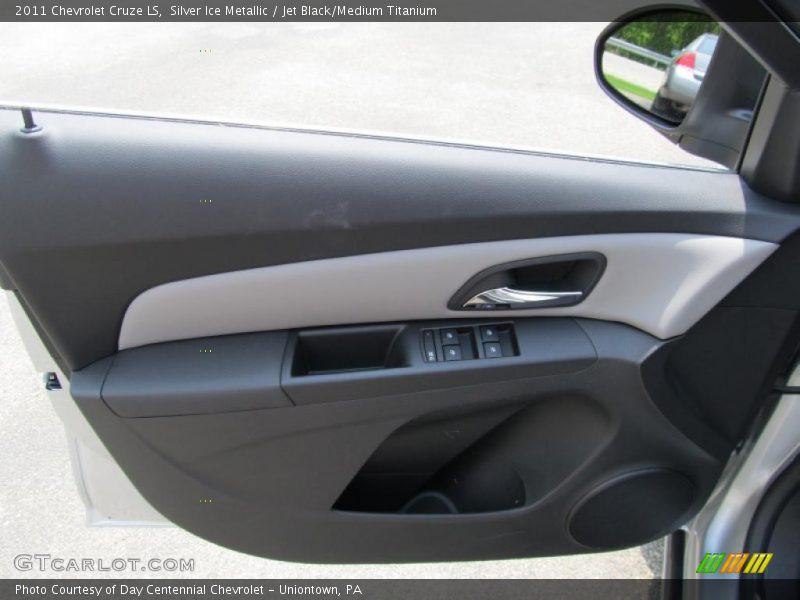 Silver Ice Metallic / Jet Black/Medium Titanium 2011 Chevrolet Cruze LS