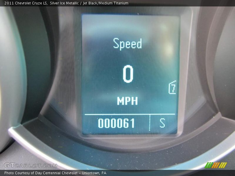 Silver Ice Metallic / Jet Black/Medium Titanium 2011 Chevrolet Cruze LS