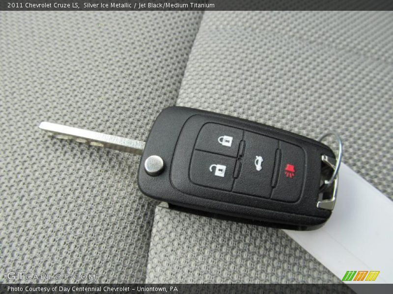 Silver Ice Metallic / Jet Black/Medium Titanium 2011 Chevrolet Cruze LS
