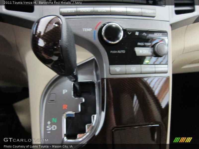 Barcelona Red Metallic / Ivory 2011 Toyota Venza I4