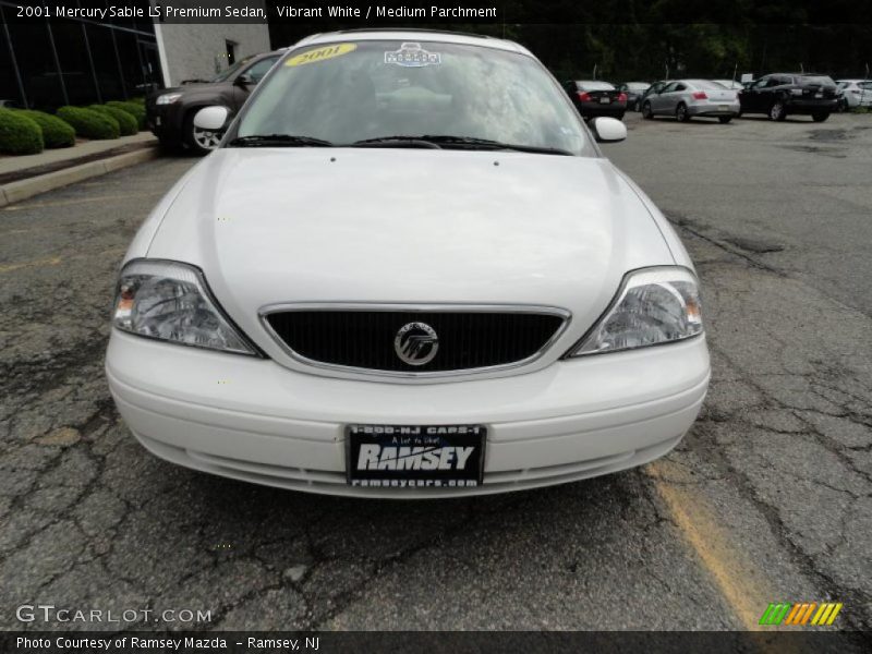 Vibrant White / Medium Parchment 2001 Mercury Sable LS Premium Sedan