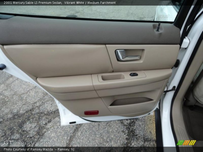 Door Panel of 2001 Sable LS Premium Sedan