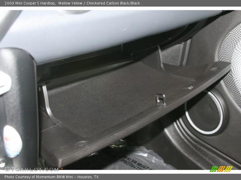 Mellow Yellow / Checkered Carbon Black/Black 2009 Mini Cooper S Hardtop