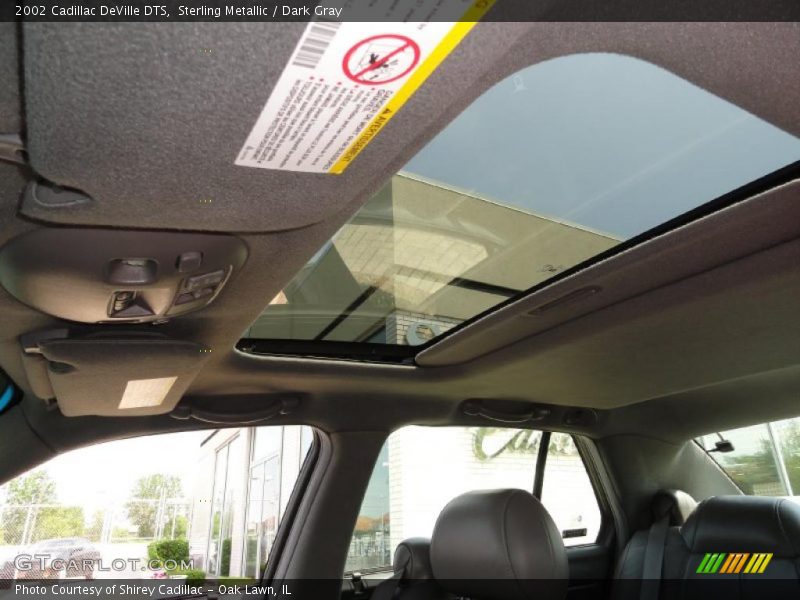 Sterling Metallic / Dark Gray 2002 Cadillac DeVille DTS