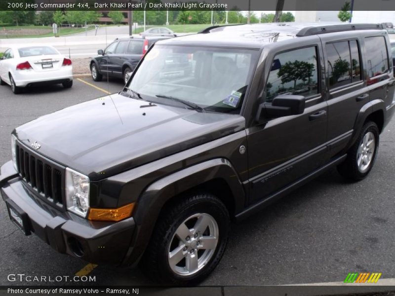 Dark Khaki Pearl / Dark Khaki/Light Graystone 2006 Jeep Commander 4x4