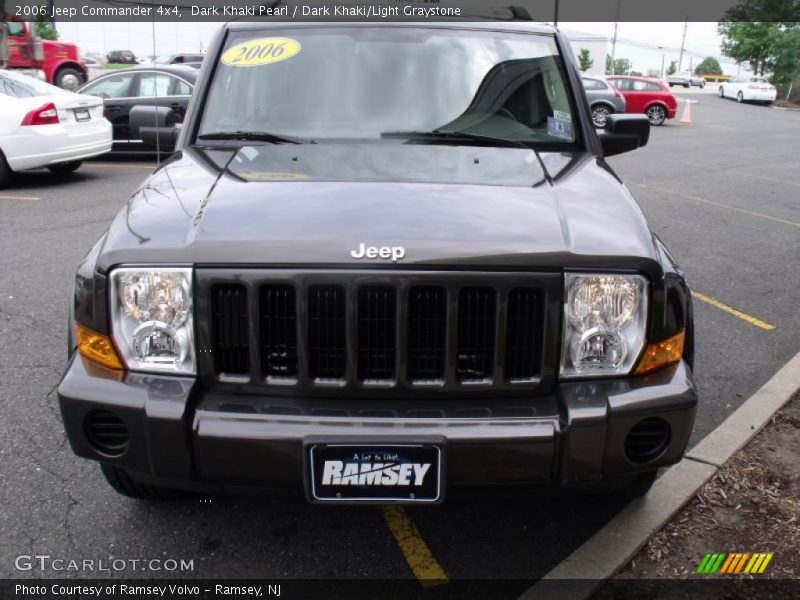 Dark Khaki Pearl / Dark Khaki/Light Graystone 2006 Jeep Commander 4x4
