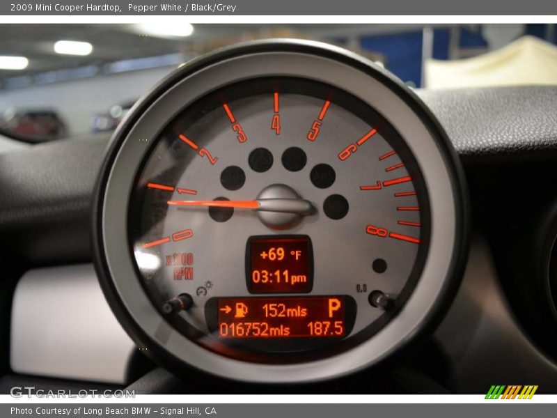 Pepper White / Black/Grey 2009 Mini Cooper Hardtop
