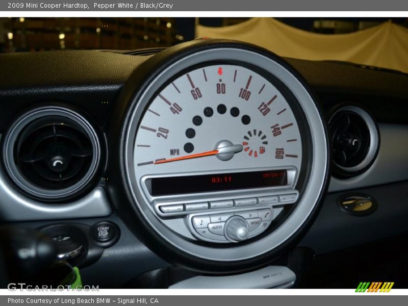 Pepper White / Black/Grey 2009 Mini Cooper Hardtop
