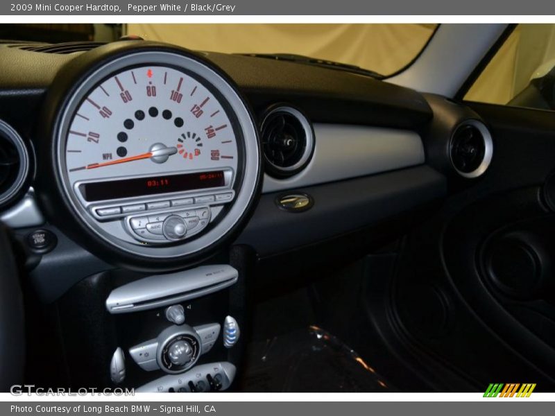Pepper White / Black/Grey 2009 Mini Cooper Hardtop