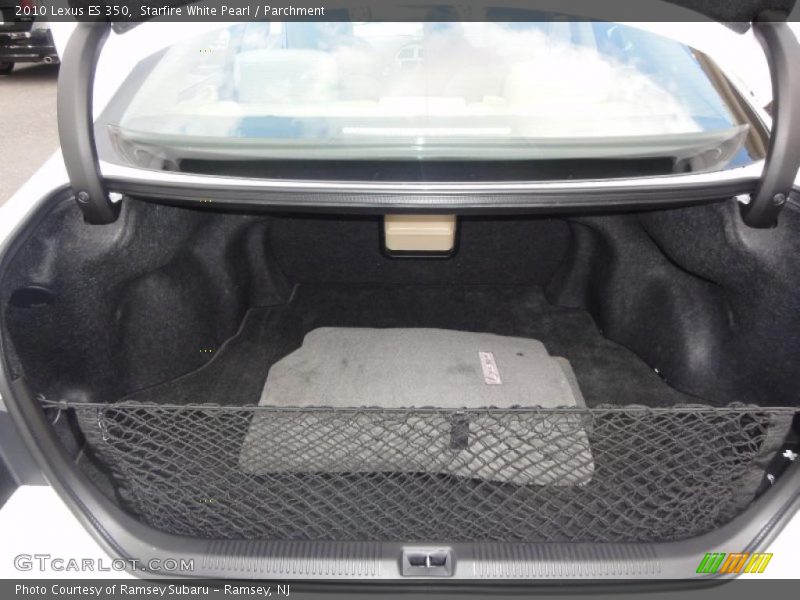 Starfire White Pearl / Parchment 2010 Lexus ES 350