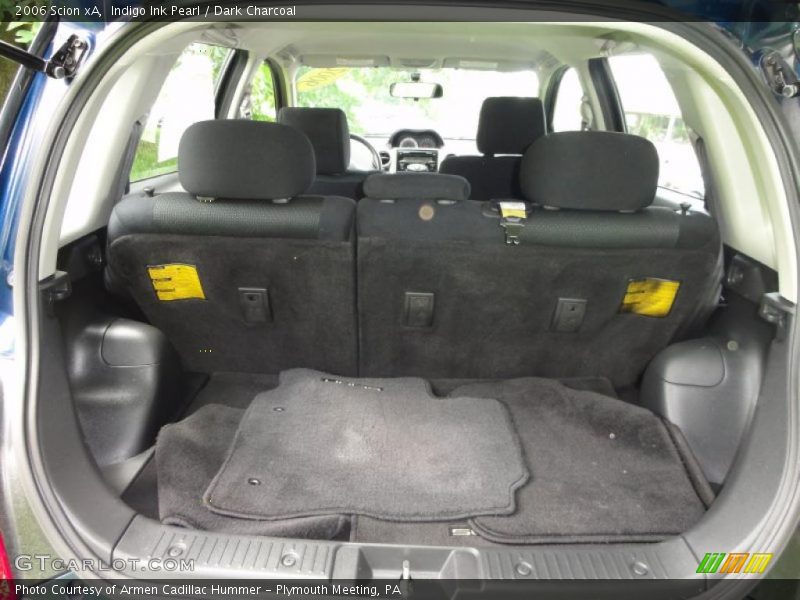  2006 xA  Trunk