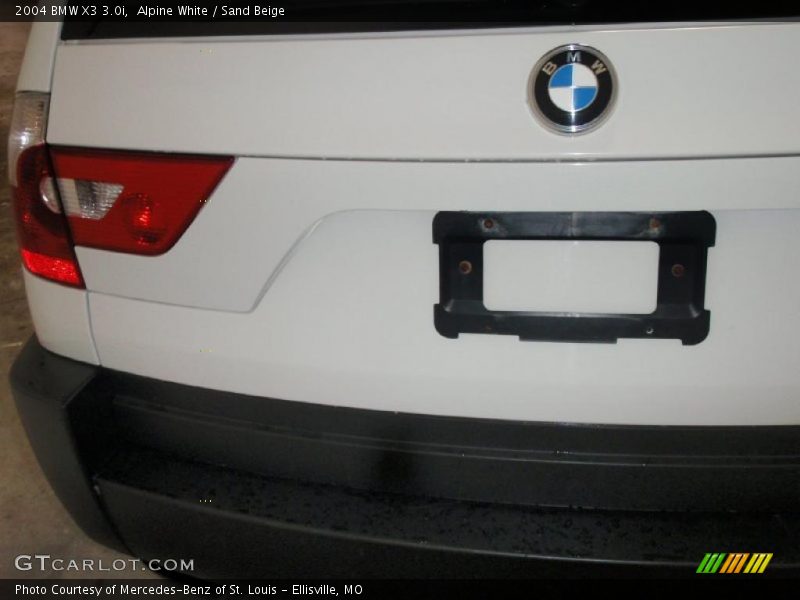 Alpine White / Sand Beige 2004 BMW X3 3.0i