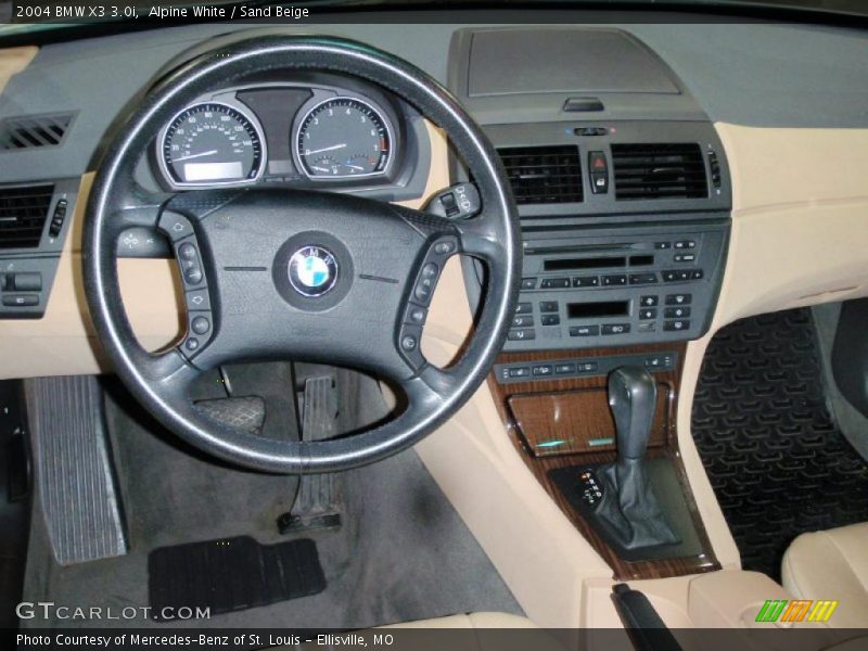 Alpine White / Sand Beige 2004 BMW X3 3.0i