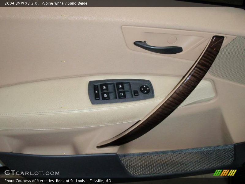 Alpine White / Sand Beige 2004 BMW X3 3.0i