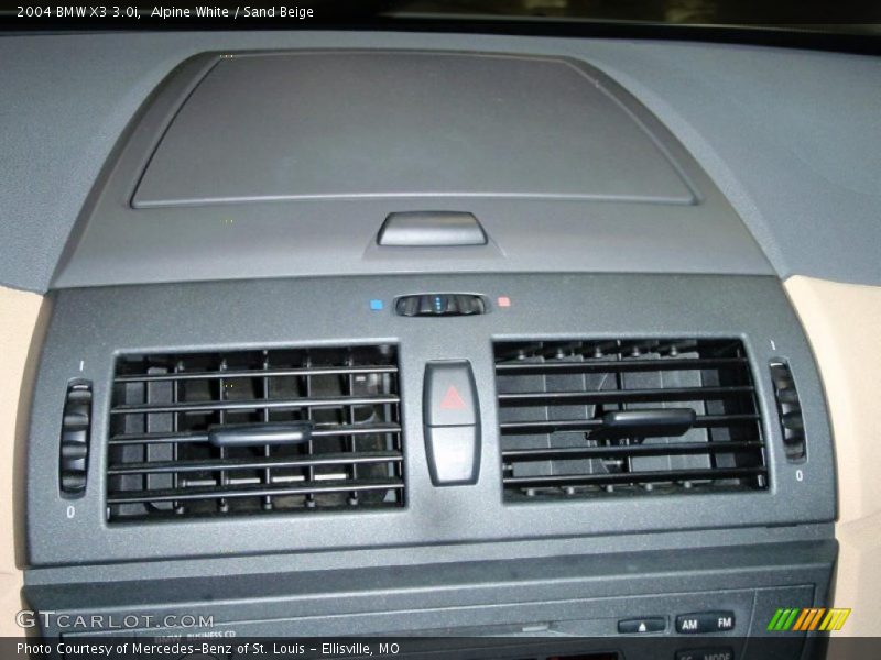 Alpine White / Sand Beige 2004 BMW X3 3.0i