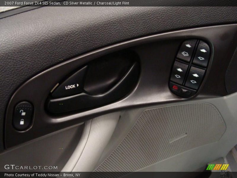 CD Silver Metallic / Charcoal/Light Flint 2007 Ford Focus ZX4 SES Sedan