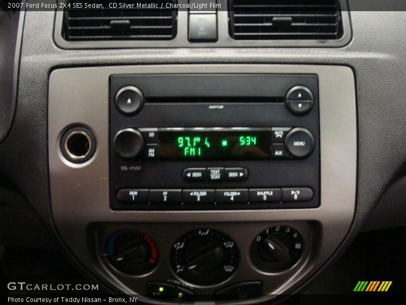 CD Silver Metallic / Charcoal/Light Flint 2007 Ford Focus ZX4 SES Sedan