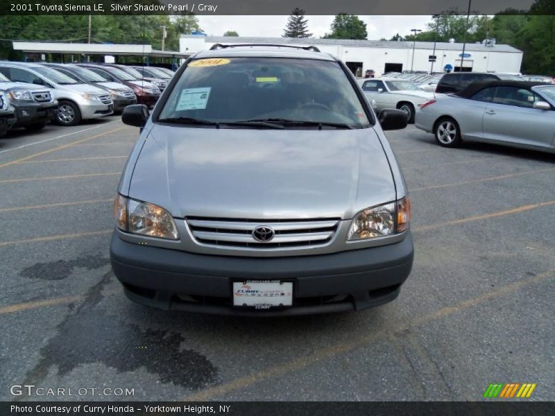 Silver Shadow Pearl / Gray 2001 Toyota Sienna LE