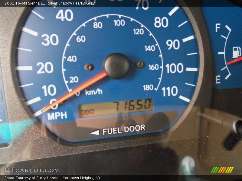 Silver Shadow Pearl / Gray 2001 Toyota Sienna LE