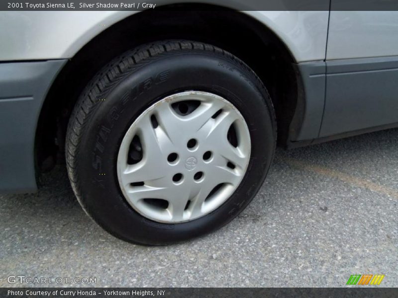 Silver Shadow Pearl / Gray 2001 Toyota Sienna LE