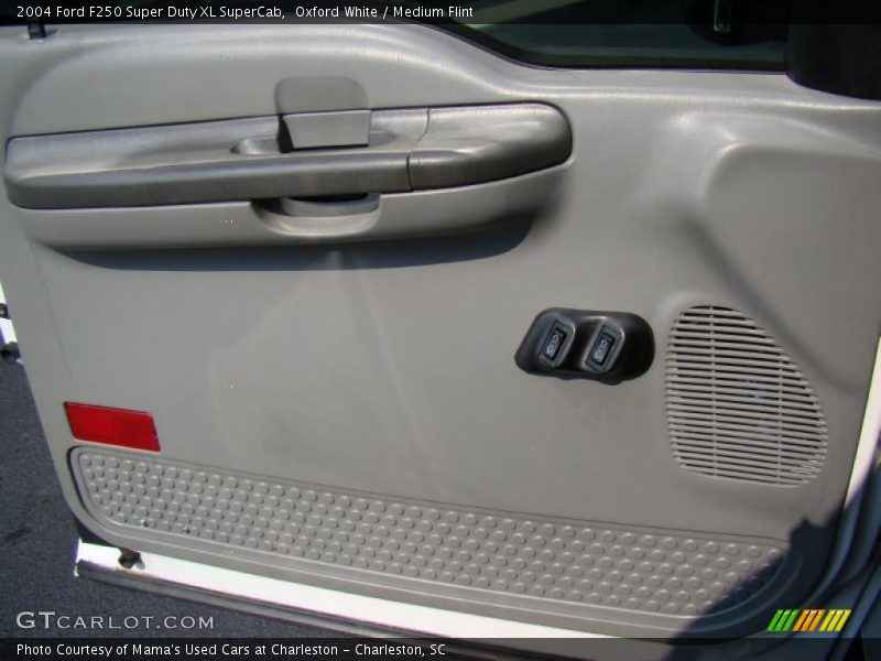 Oxford White / Medium Flint 2004 Ford F250 Super Duty XL SuperCab